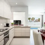 Luxurious 5* - 300m2 - Private Heated Pool - Garage - Wifi Palm-mar
