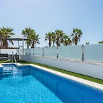 Luxurious 5* - 300m2 - Private Heated Pool - Garage - Wifi
