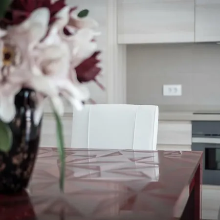 فيلة Luxurious 5* - 300m2 - Private Heated Pool - Garage - Wifi *